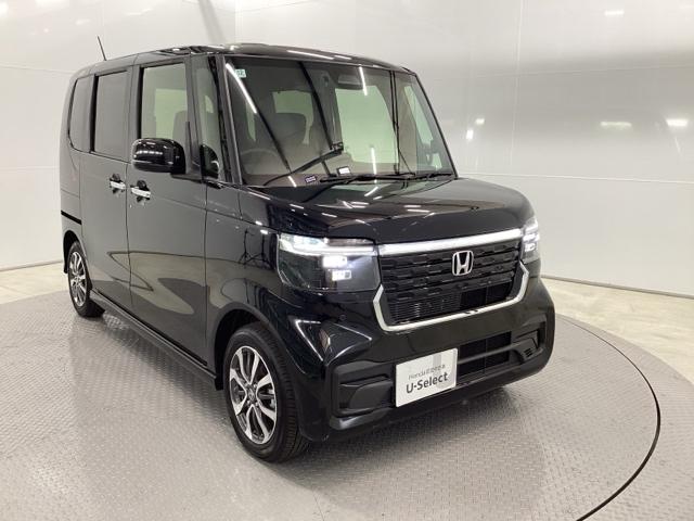 Ｎ－ＢＯＸカスタム ベースグレード　ＨｏｎｄａＣＯＮＮＥＣＴ対応純正メモリーナビ　ＣＭＢＳ　ベンチシート　オートエアコン　スマートキ　ＬＥＤ　盗難防止装置　クルコン　ＥＴＣ　バックカメラ　フルセグＴＶ　パワーステアリング　エアバッグ（7枚目）