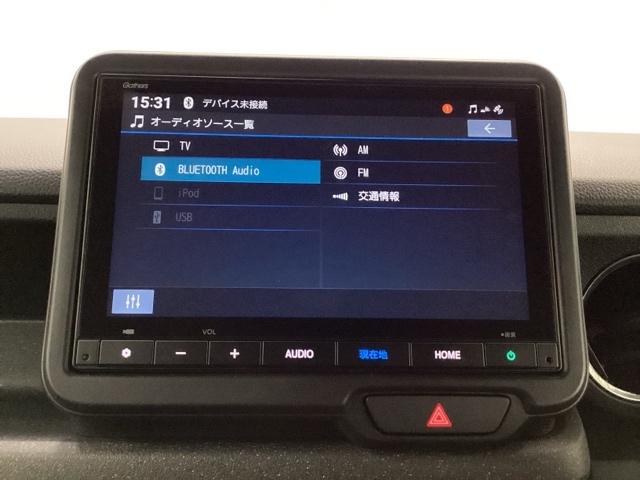 Ｎ－ＢＯＸカスタム ベースグレード　ＨｏｎｄａＣＯＮＮＥＣＴ対応純正メモリーナビ　ＣＭＢＳ　ベンチシート　オートエアコン　スマートキ　ＬＥＤ　盗難防止装置　クルコン　ＥＴＣ　バックカメラ　フルセグＴＶ　パワーステアリング　エアバッグ（10枚目）