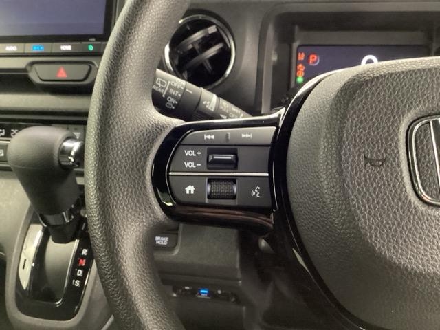 Ｎ－ＢＯＸカスタム ベースグレード　ＨｏｎｄａＣＯＮＮＥＣＴ対応純正メモリーナビ　ＣＭＢＳ　ベンチシート　オートエアコン　スマートキ　ＬＥＤ　盗難防止装置　クルコン　ＥＴＣ　バックカメラ　フルセグＴＶ　パワーステアリング　エアバッグ（14枚目）