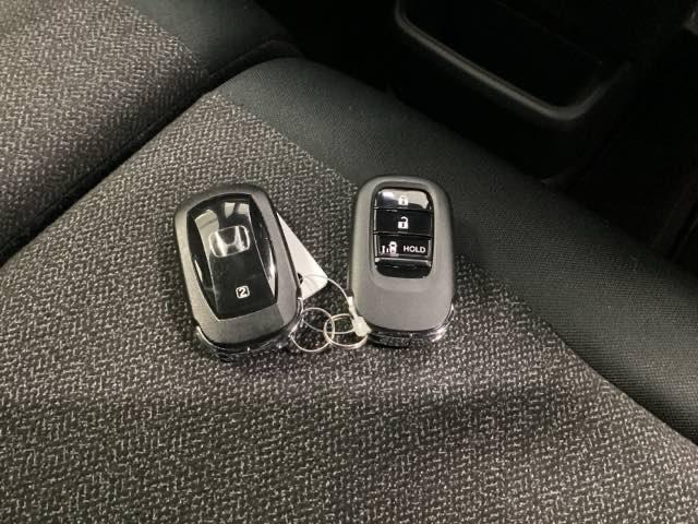 Ｎ－ＢＯＸカスタム ベースグレード　ＨｏｎｄａＣＯＮＮＥＣＴ対応純正メモリーナビ　ＣＭＢＳ　ベンチシート　オートエアコン　スマートキ　ＬＥＤ　盗難防止装置　クルコン　ＥＴＣ　バックカメラ　フルセグＴＶ　パワーステアリング　エアバッグ（21枚目）