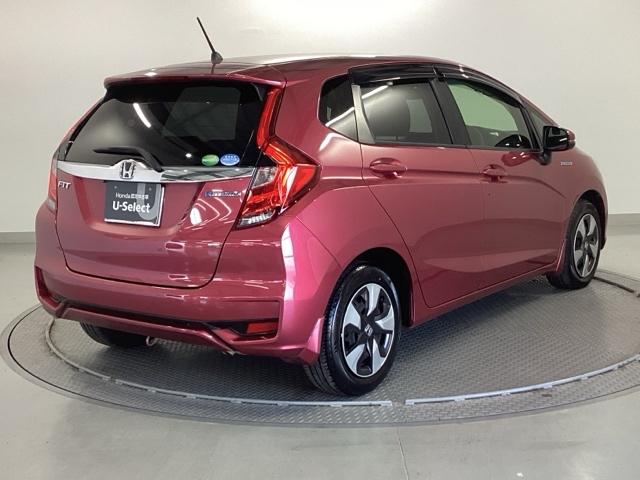 フィットハイブリッド F 純正ナビ フルセグ リアカメラ 地デジTV ナビTV 横滑り防止装置 フルオートエアコン イモビライザー キーフリーシステム 全席パワーウインドウ パワーステアリング アクティブクルーズ ABS(8枚目)