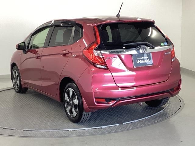 フィットハイブリッド F 純正ナビ フルセグ リアカメラ 地デジTV ナビTV 横滑り防止装置 フルオートエアコン イモビライザー キーフリーシステム 全席パワーウインドウ パワーステアリング アクティブクルーズ ABS(10枚目)