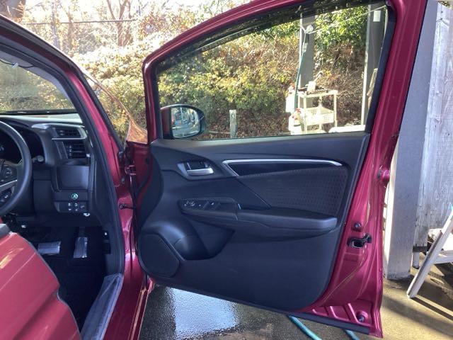 フィットハイブリッド F 純正ナビ フルセグ リアカメラ 地デジTV ナビTV 横滑り防止装置 フルオートエアコン イモビライザー キーフリーシステム 全席パワーウインドウ パワーステアリング アクティブクルーズ ABS(48枚目)