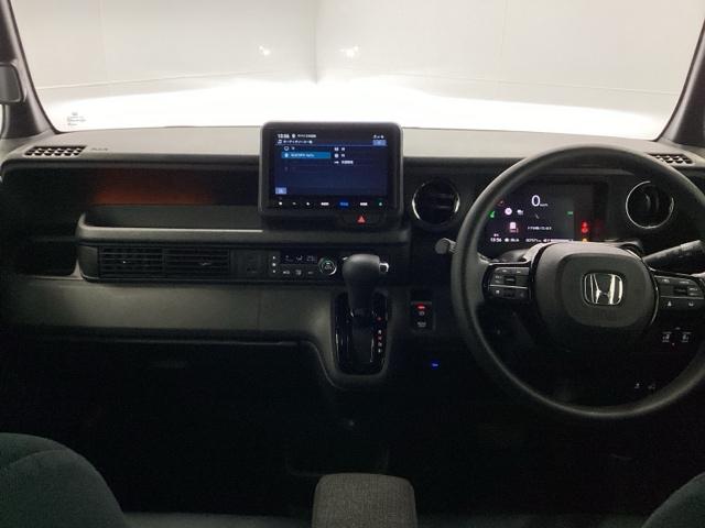 Ｎ－ＢＯＸカスタム ベースグレード　ＨｏｎｄａＣＯＮＮＥＣＴ対応純正メモリーナビ　ドラレコ　Ｗ電動ドア　ＵＳＢ接続　ＣＭＢＳ　Ｄレコ　ベンチシート　オートエアコン　スマートキ　ＬＥＤ　盗難防止装置　クルコン　ＥＴＣ　バックカメラ　ＥＳＣ（2枚目）