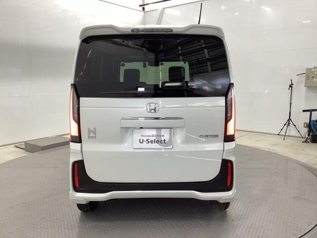 Ｎ－ＢＯＸカスタム ベースグレード　ＨｏｎｄａＣＯＮＮＥＣＴ対応純正メモリーナビ　ドラレコ　Ｗ電動ドア　ＵＳＢ接続　ＣＭＢＳ　Ｄレコ　ベンチシート　オートエアコン　スマートキ　ＬＥＤ　盗難防止装置　クルコン　ＥＴＣ　バックカメラ　ＥＳＣ（9枚目）