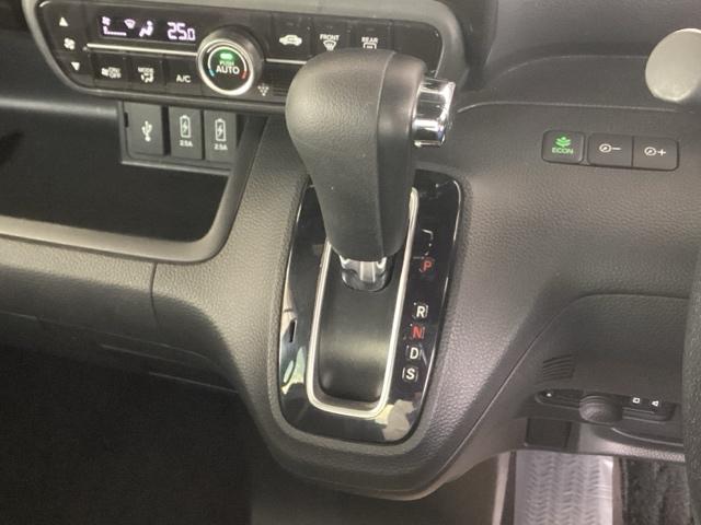 Ｎ－ＢＯＸカスタム Ｇ・ＥＸターボホンダセンシング　純正ナビ　スーパースライドシート　Ｒカメ　エアロ　クルコン　ナビＴＶ　サイドエアバッグ　タ－ボ　ＬＥＤヘットライト　ＥＴＣ　ＵＳＢ接続　Ｆセグ　横滑り防止　パワーステアリング　ＤＶＤ再生可　ＡＣ（14枚目）