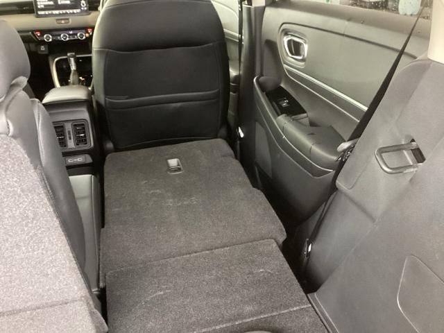 ヴェゼル ｅ：ＨＥＶＺ　純正ナビ　フルセグ　リアカメラ　地上デジタル　ＵＳＢ入力　ハンズフリーテールゲート　シートＨ　サイドエアＢ　パークセンサー　リヤカメラ　ＬＥＤヘットライト　ＥＳＣ　パワステ　ＡＡＣ　エアバック　ＡＢＳ（22枚目）