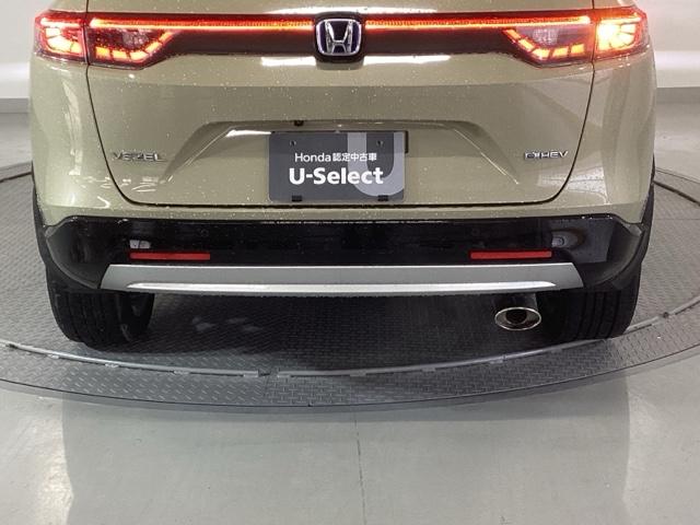 ヴェゼル ｅ：ＨＥＶＺ　純正ナビ　フルセグ　リアカメラ　地上デジタル　ＵＳＢ入力　ハンズフリーテールゲート　シートＨ　サイドエアＢ　パークセンサー　リヤカメラ　ＬＥＤヘットライト　ＥＳＣ　パワステ　ＡＡＣ　エアバック　ＡＢＳ（33枚目）