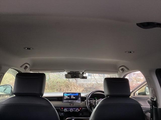 ヴェゼル ｅ：ＨＥＶＺ　純正ナビ　フルセグ　リアカメラ　地上デジタル　ＵＳＢ入力　ハンズフリーテールゲート　シートＨ　サイドエアＢ　パークセンサー　リヤカメラ　ＬＥＤヘットライト　ＥＳＣ　パワステ　ＡＡＣ　エアバック　ＡＢＳ（51枚目）