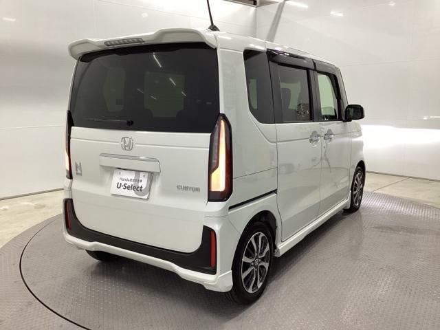 N-BOXカスタム ベースグレード 試乗車 メモリーナビ ドラレコ ETC Pソナー ナビテレビ レーダーブレーキサポート 地デジ対応 サイドエアバック 禁煙 Sヒータ スマートキー&プッシュスタート 横滑り防止 USB 盗難防止(8枚目)