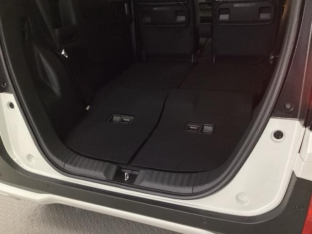 N-BOXカスタム ベースグレード 試乗車 メモリーナビ ドラレコ ETC Pソナー ナビテレビ レーダーブレーキサポート 地デジ対応 サイドエアバック 禁煙 Sヒータ スマートキー&プッシュスタート 横滑り防止 USB 盗難防止(24枚目)