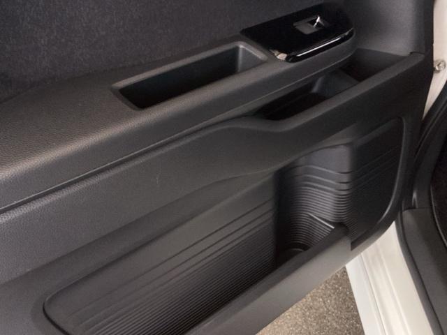 N-BOXカスタム G・Lホンダセンシング メモリーナビ ドラレコ ETC リアカメラ 両側パワードア ドライブレコーダー付 ベンチS パワーウインドー Bモニタ 横滑防止 スマートキープッシュスタート フルセグ地デジTV 運転席エアバッグ(40枚目)