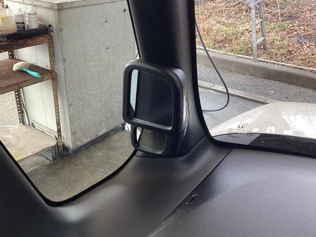 N-BOXカスタム G・Lホンダセンシング メモリーナビ ドラレコ ETC リアカメラ 両側パワードア ドライブレコーダー付 ベンチS パワーウインドー Bモニタ 横滑防止 スマートキープッシュスタート フルセグ地デジTV 運転席エアバッグ(42枚目)