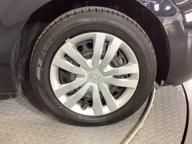 フィット ホーム メモリーナビ ドラレコ ETC リアカメラ カーテンエアバック サポカー LEDヘットライト オートクルーズ 前後障害物センサー 横滑り防止機能 アイドリングストップ フルセグTV 記録簿付 イモビ(21枚目)