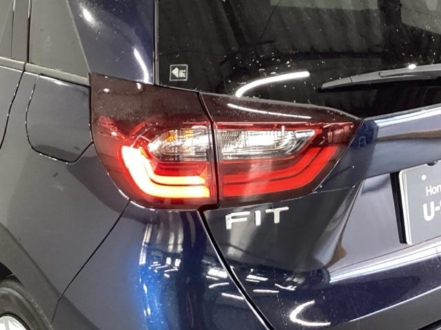 フィット ホーム メモリーナビ ドラレコ ETC リアカメラ カーテンエアバック サポカー LEDヘットライト オートクルーズ 前後障害物センサー 横滑り防止機能 アイドリングストップ フルセグTV 記録簿付 イモビ(27枚目)