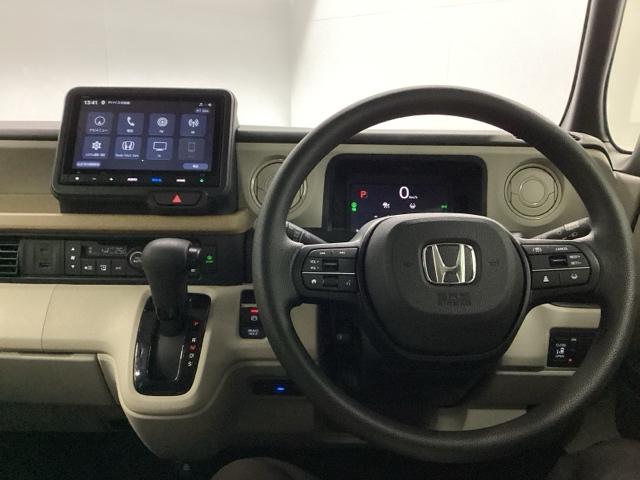 Ｎ－ＢＯＸ ベースグレード　試乗車　メモリーナビ　ドラレコ　ＥＴＣ　リアカメラ　アイスト　セキュリティアラーム　地デジＴＶ　誤発信抑制機能　キーレスエントリー　前席シートヒーター　ＵＳＢポート　バックカメラ付　スマートキ　ＥＳＣ（3枚目）