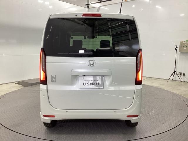 Ｎ－ＢＯＸ ベースグレード　試乗車　メモリーナビ　ドラレコ　ＥＴＣ　リアカメラ　アイスト　セキュリティアラーム　地デジＴＶ　誤発信抑制機能　キーレスエントリー　前席シートヒーター　ＵＳＢポート　バックカメラ付　スマートキ　ＥＳＣ（9枚目）