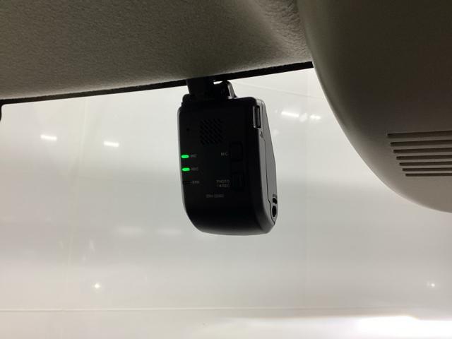 Ｎ－ＢＯＸ ベースグレード　試乗車　メモリーナビ　ドラレコ　ＥＴＣ　リアカメラ　アイスト　セキュリティアラーム　地デジＴＶ　誤発信抑制機能　キーレスエントリー　前席シートヒーター　ＵＳＢポート　バックカメラ付　スマートキ　ＥＳＣ（12枚目）