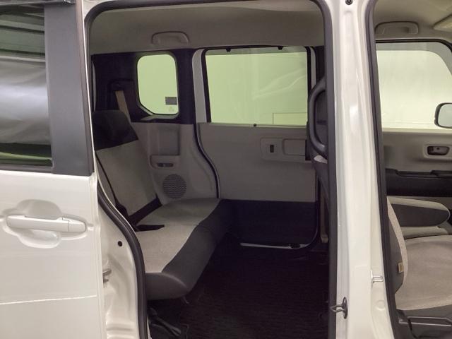 Ｎ－ＢＯＸ ベースグレード　試乗車　メモリーナビ　ドラレコ　ＥＴＣ　リアカメラ　アイスト　セキュリティアラーム　地デジＴＶ　誤発信抑制機能　キーレスエントリー　前席シートヒーター　ＵＳＢポート　バックカメラ付　スマートキ　ＥＳＣ（17枚目）