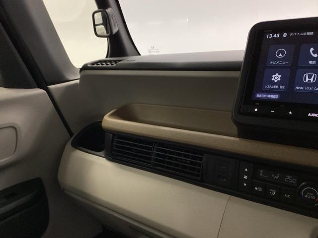 Ｎ－ＢＯＸ ベースグレード　試乗車　メモリーナビ　ドラレコ　ＥＴＣ　リアカメラ　アイスト　セキュリティアラーム　地デジＴＶ　誤発信抑制機能　キーレスエントリー　前席シートヒーター　ＵＳＢポート　バックカメラ付　スマートキ　ＥＳＣ（36枚目）