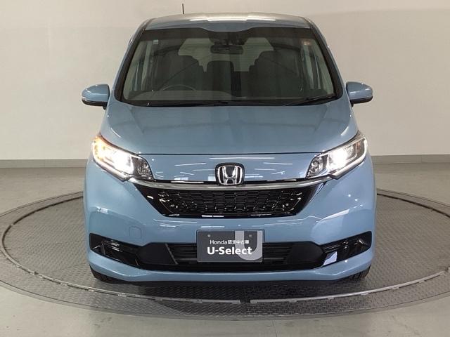 フリード Ｇ・ホンダセンシング　純正ナビ　フルセグ　７人乗り　Ｗ電動ドア　キーフリ　スマートキーシステム　イモビ　ＵＳＢポート　カラーバックモニター　横滑防止装置　ＬＥＤランプ　エアコン　クルコン　パワーウィンドウ　ドライブレコーダ（6枚目）