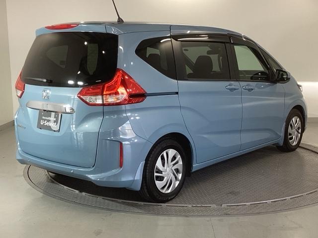 フリード Ｇ・ホンダセンシング　純正ナビ　フルセグ　７人乗り　Ｗ電動ドア　キーフリ　スマートキーシステム　イモビ　ＵＳＢポート　カラーバックモニター　横滑防止装置　ＬＥＤランプ　エアコン　クルコン　パワーウィンドウ　ドライブレコーダ（8枚目）