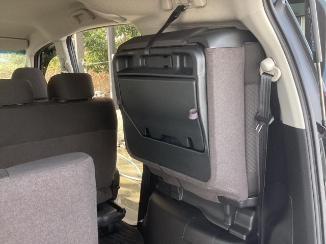 フリード Ｇ・ホンダセンシング　純正ナビ　フルセグ　７人乗り　Ｗ電動ドア　キーフリ　スマートキーシステム　イモビ　ＵＳＢポート　カラーバックモニター　横滑防止装置　ＬＥＤランプ　エアコン　クルコン　パワーウィンドウ　ドライブレコーダ（23枚目）