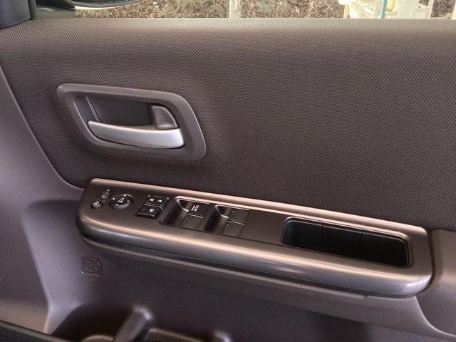 フリード Ｇ・ホンダセンシング　純正ナビ　フルセグ　７人乗り　Ｗ電動ドア　キーフリ　スマートキーシステム　イモビ　ＵＳＢポート　カラーバックモニター　横滑防止装置　ＬＥＤランプ　エアコン　クルコン　パワーウィンドウ　ドライブレコーダ（47枚目）