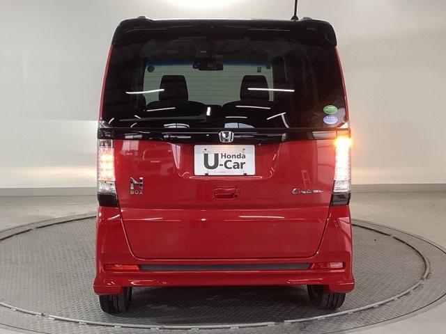 Ｎ－ＢＯＸカスタム ＧターボＳＳパッケージ　純正ナビ　あんしんパッケージ　スマートシティブレーキサポート　両側自動ドア　サイドエアバック　イモビライザー　Ｗエアバック　バックモニター付き　フルオートエアコン　地デジフルセグＴＶ　エアロ　ナビＴＶ（9枚目）