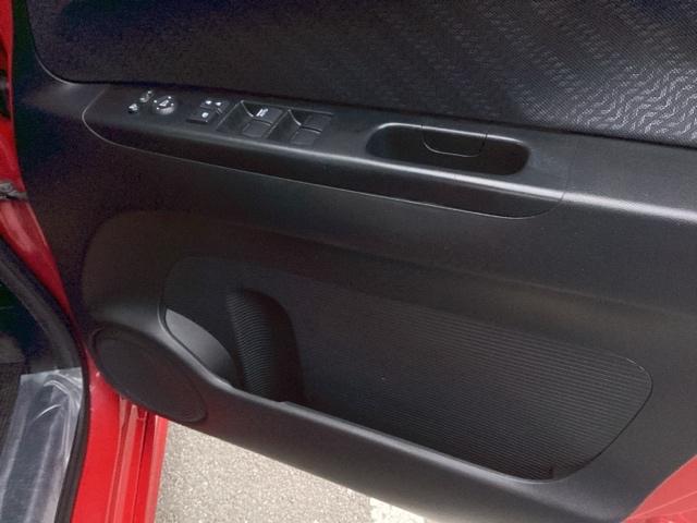 Ｎ－ＢＯＸカスタム ＧターボＳＳパッケージ　純正ナビ　あんしんパッケージ　スマートシティブレーキサポート　両側自動ドア　サイドエアバック　イモビライザー　Ｗエアバック　バックモニター付き　フルオートエアコン　地デジフルセグＴＶ　エアロ　ナビＴＶ（46枚目）