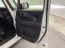 開口部が広いため、荷物を抱えた状態での乗り入れも楽に行えます。ドアポケット収納も充実しております。