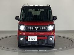 最新のＬＥＤヘッドライトで、より明るく遠くまで照らします！フロントバンパーにはＬＥＤフォグライトが装着されています。 6