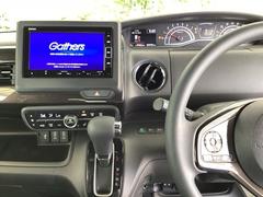ホンダ純正メモリーナビ搭載なので、遠方へのドライブもお任せ下さい！ 3