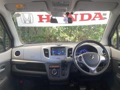 �ե���ȥ��饹���礭�����磻�ɤʻ볦�Ǳ�ž�⤷�䤹���ʤ�褦�����ꤵ��Ƥ��ޤ��� 2