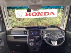 �ɥ饤�С����濴�˼����˼꤬�Ϥ����֤ˣ��ԥ��쥯�ȥ�С��䥨�������͡��������å��ʤɤ����֡��������ͥ��Ƥ��ޤ� 2