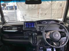 �ե���ȥ��饹���礭�����磻�ɤʻ볦�Ǳ�ž�⤷�䤹���ʤ�褦�ˡ��߷פ���Ƥ��ޤ��� 3