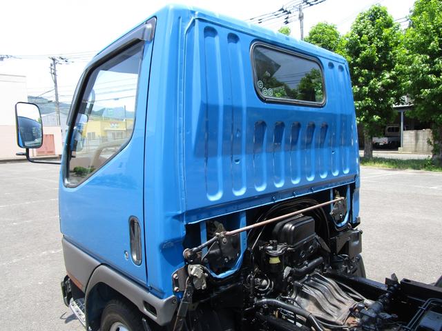 全低床4WDダンプ ・内外装クリーニング仕上げ・フルタイム4WD・あおり支柱無3方開・ブリッジフック・リアゲートロックピン(11枚目)