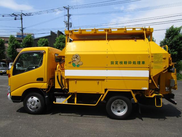 デュトロ 樹木破砕チップ運搬車　・内外装クリーニング仕上・ワンオーナー車・運転席エアバック・ＡＢＳ・カヤバ社製タウンビーバーＣＶ４５型・ＥＳスタート（坂道発進装置）（7枚目）