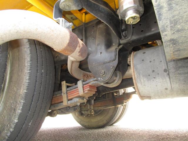 デュトロ 樹木破砕チップ運搬車　・内外装クリーニング仕上・ワンオーナー車・運転席エアバック・ＡＢＳ・カヤバ社製タウンビーバーＣＶ４５型・ＥＳスタート（坂道発進装置）（20枚目）