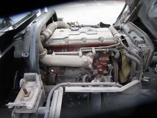 デュトロ 高所作業車 ・内外装クリーニング仕上・運転席エアバック・ABS・アイチ社製高所作業車・SS12A型・バケット積載荷重200K・オールペイント済・左側電動格納ミラー(24枚目)