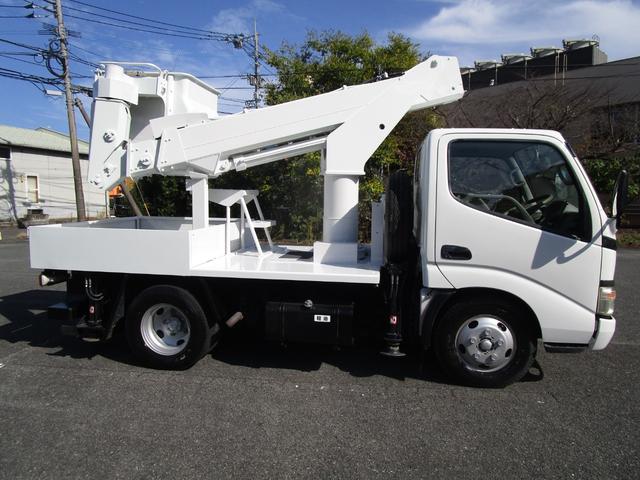 デュトロ 高所作業車　・内外装クリーニング仕上・運転席エアバック・ＡＢＳ・アイチ社製高所作業車・ＳＳ１０Ａ型・バケット積載荷重２００Ｋ・作業高９．７ｍ・ＥＳスタート付・左側電動格納ミラー（4枚目）