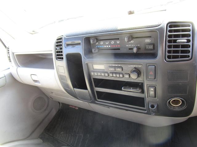 デュトロ 高所作業車　・内外装クリーニング仕上・運転席エアバック・ＡＢＳ・アイチ社製高所作業車・ＳＳ１０Ａ型・バケット積載荷重２００Ｋ・作業高９．７ｍ・ＥＳスタート付・左側電動格納ミラー（13枚目）