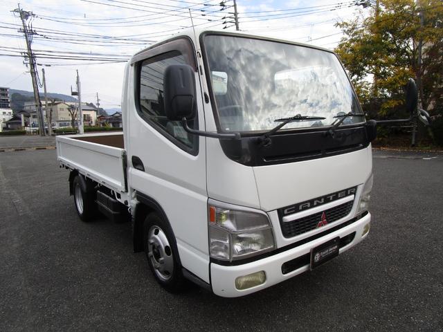 キャンター ２ｔ全低床平ボディー　・内外装クリーニング仕上・ワンオーナー車・車検時記録簿全有・運転席エアバック・ＡＢＳ・左側電動格納ミラー・イージーゴー（坂道発進装置）（2枚目）