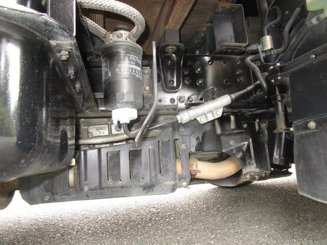 キャンター ２ｔ全低床平ボディー　・内外装クリーニング仕上・ワンオーナー車・車検時記録簿全有・運転席エアバック・ＡＢＳ・左側電動格納ミラー・イージーゴー（坂道発進装置）（24枚目）