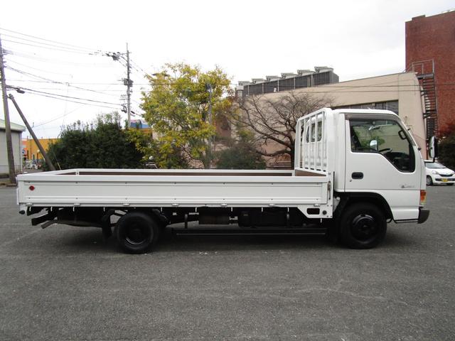 エルフトラック ２ｔワイドロングフラットロー平ボディー　・内外装クリーニング仕上・ワンオーナー車（法人）・運転席エアバック（5枚目）