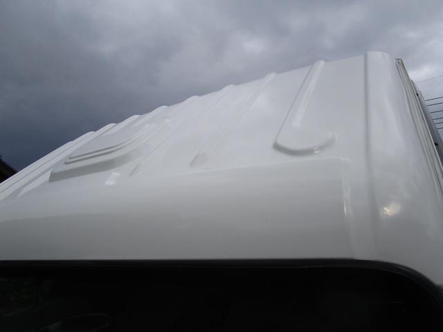 エルフトラック ２ｔワイドロングフラットロー平ボディー　・内外装クリーニング仕上・ワンオーナー車（法人）・運転席エアバック（8枚目）