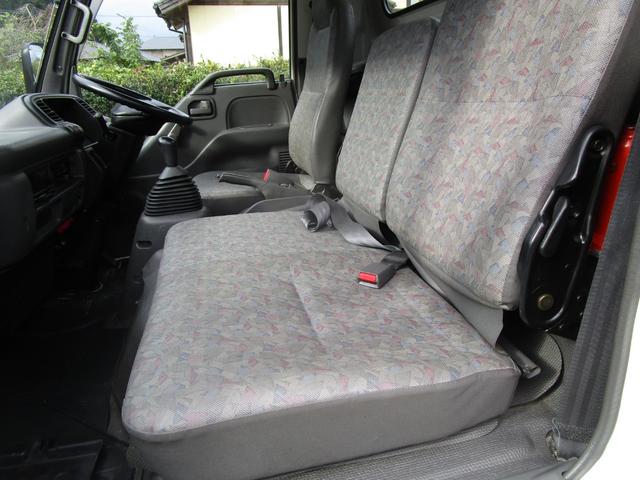 エルフトラック ２ｔワイドロングフラットロー平ボディー　・内外装クリーニング仕上・ワンオーナー車（法人）・運転席エアバック（16枚目）