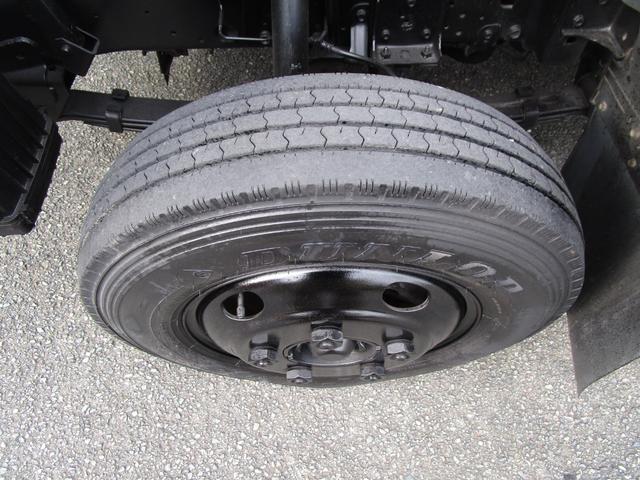 エルフトラック ２ｔワイドロングフラットロー平ボディー　・内外装クリーニング仕上・ワンオーナー車（法人）・運転席エアバック（34枚目）