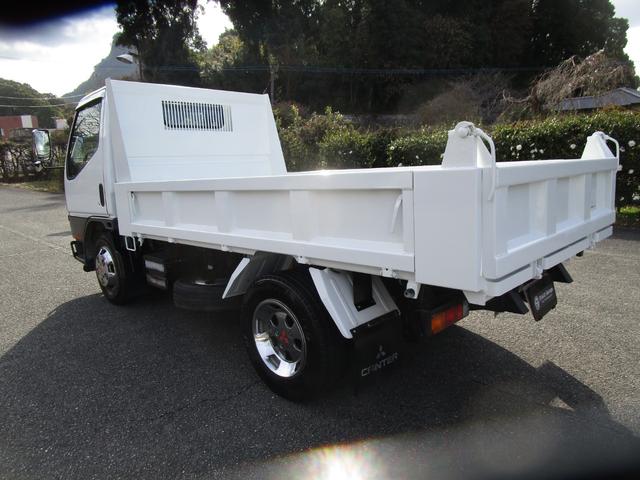 キャンター ３ｔ全低床ダンプ　・内外装クリーニング仕上・ワンオーナー車・メッキパーツ付・オールペイント済・ドライブレコーダー・運転席エアバック（6枚目）