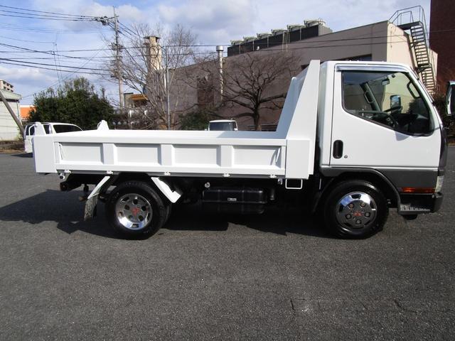 キャンター ３ｔ全低床ダンプ　・内外装クリーニング仕上・ワンオーナー車・メッキパーツ付・オールペイント済・ドライブレコーダー・運転席エアバック（7枚目）